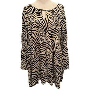 Floral & Ivy Animal Print Size 2X Flowy Sheer Bell Sleaves